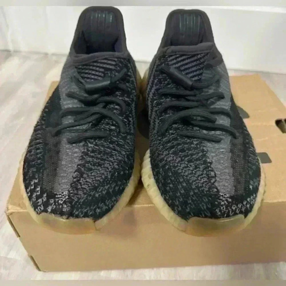 Adidas x Yeezy Black/Blue Knit Fabric Boost 350 v2 carbon Sneakers Size 5 1/2‎ - Picture 8 of 11